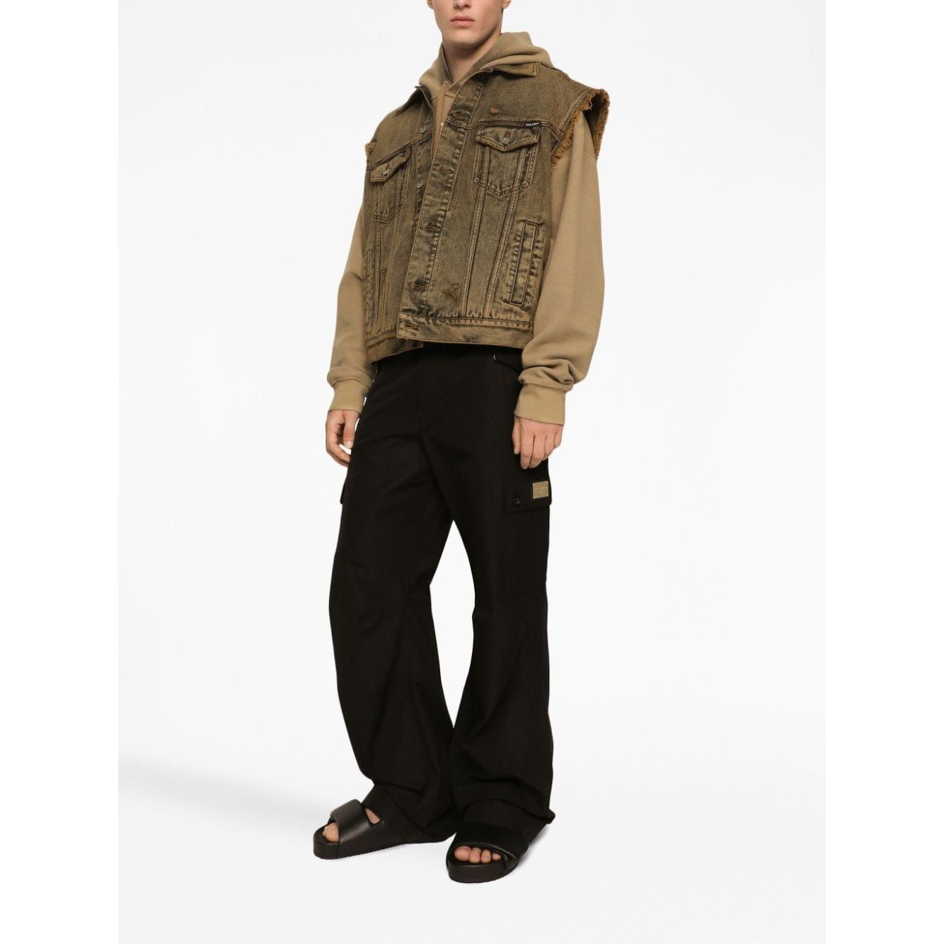 Dolce & Gabbana Cargo With Logo Plaque