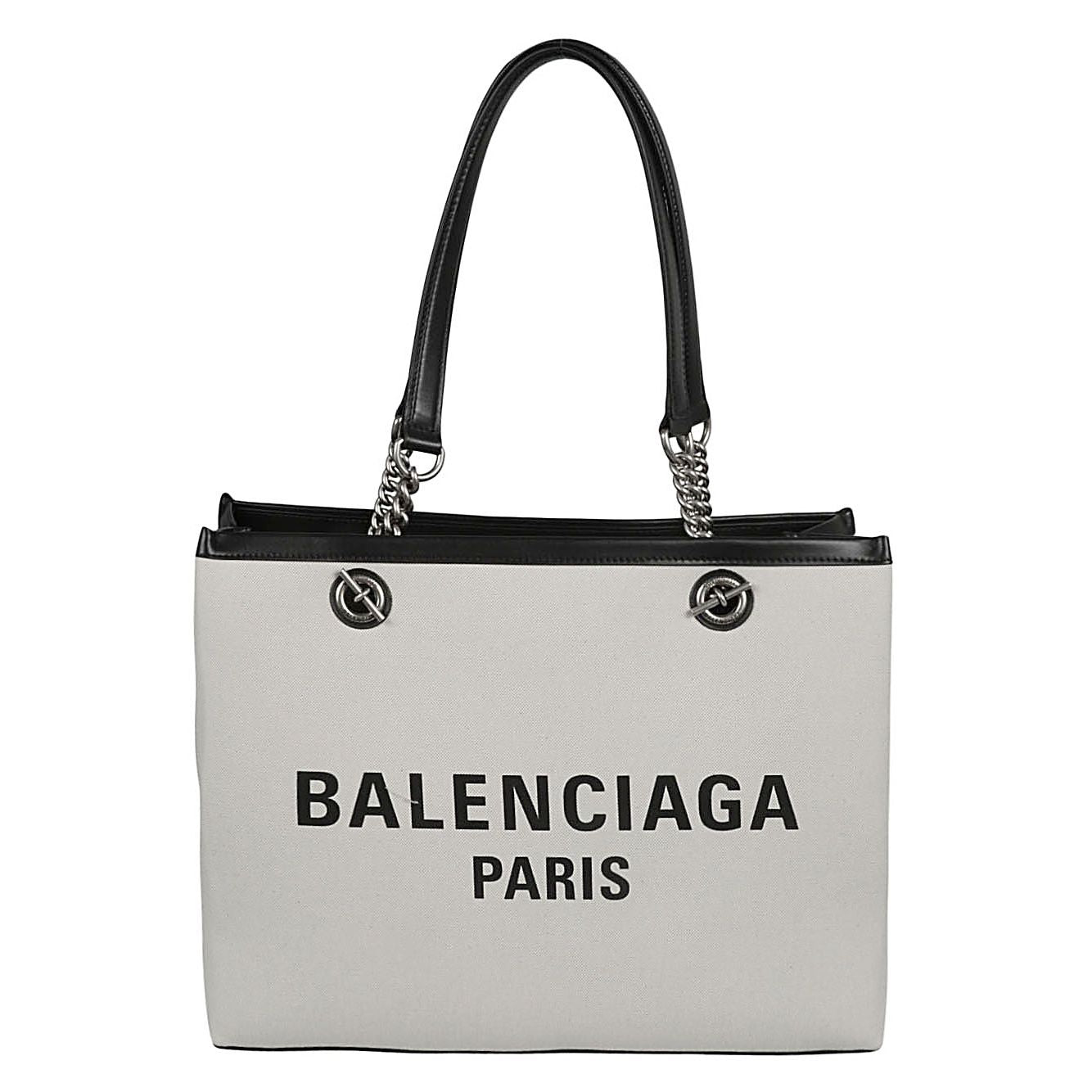 Front view with bag zipped and handles upright.