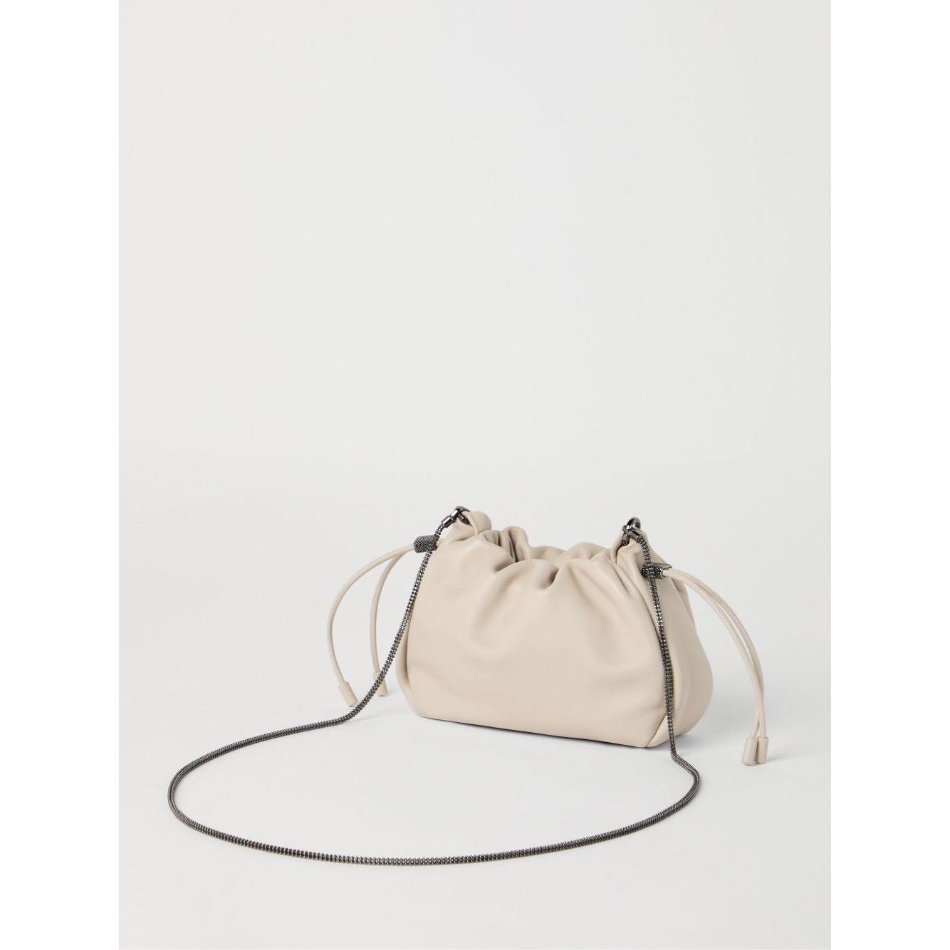 Front view with bag zipped and handles upright.