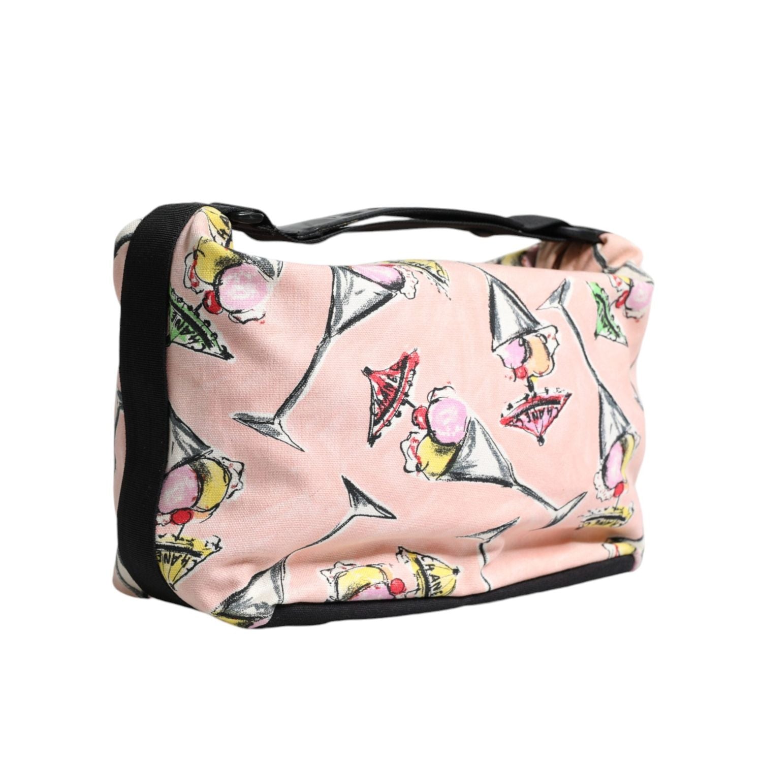 Front view with bag zipped and handles upright.