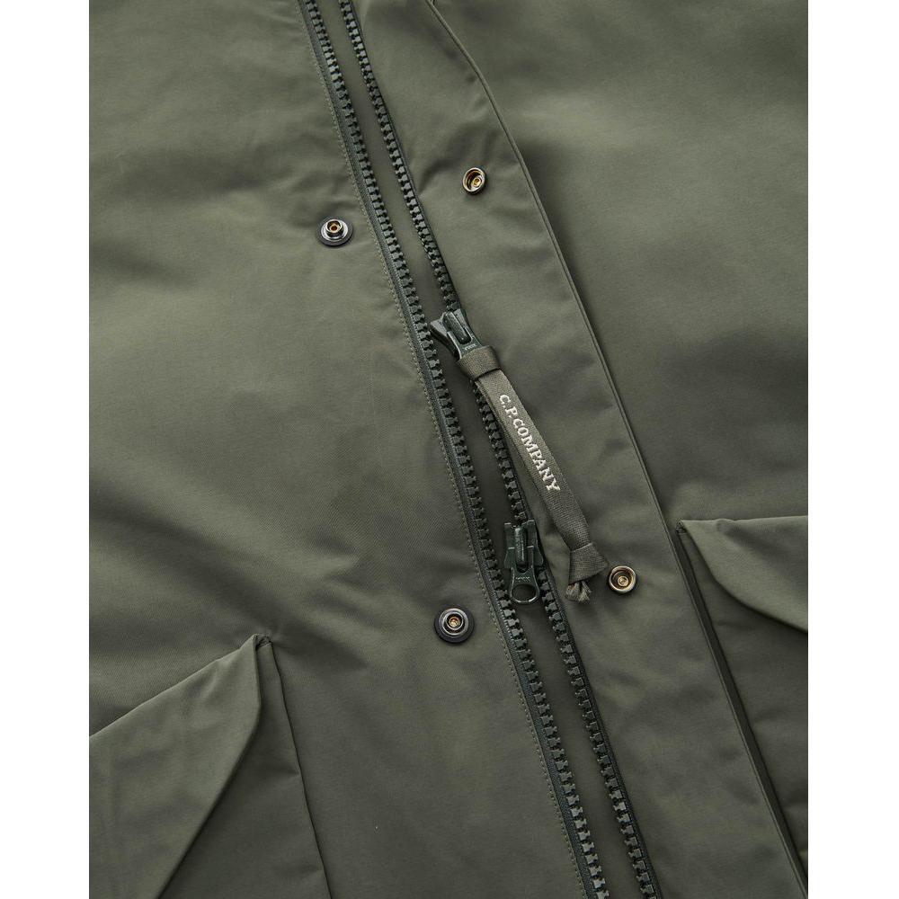 Front view with bag zipped and handles upright.