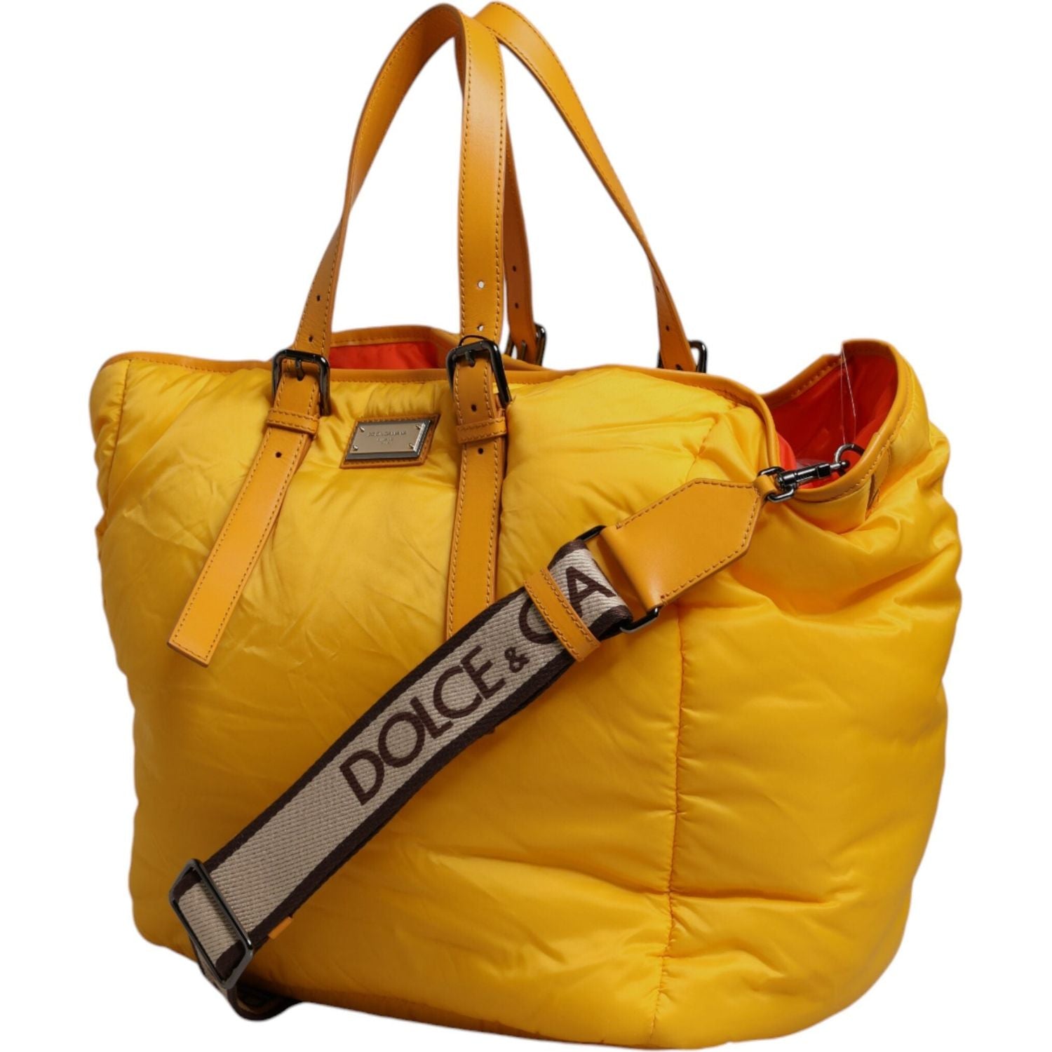 Front view with bag zipped and handles upright.