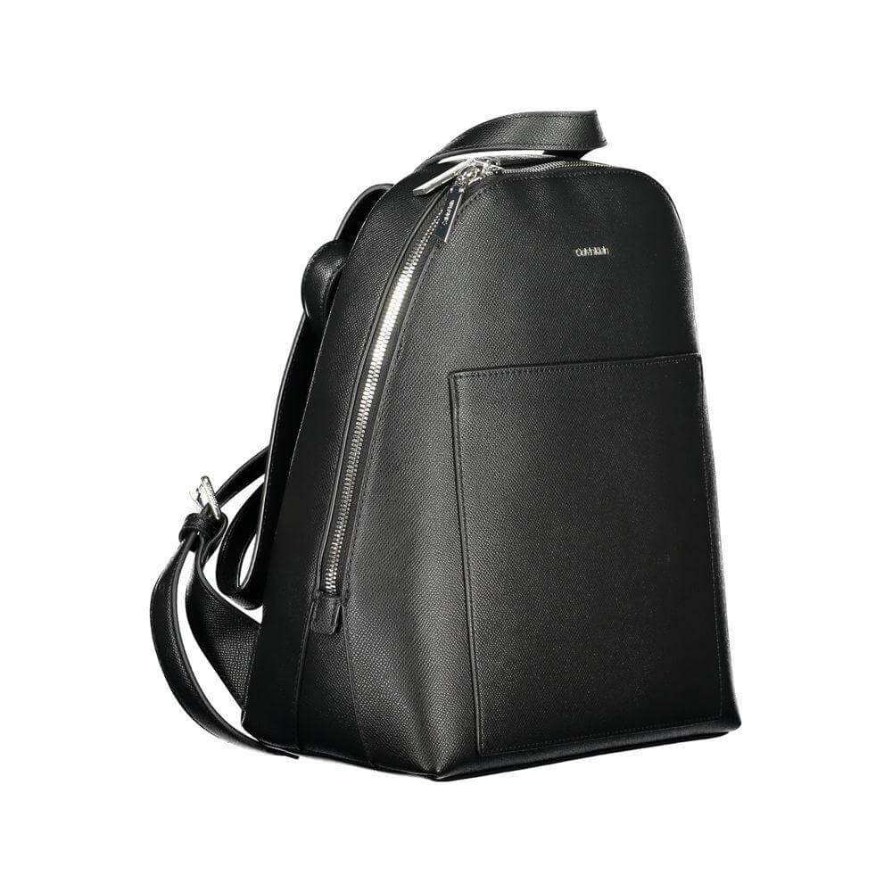 Front view with bag zipped and handles upright.