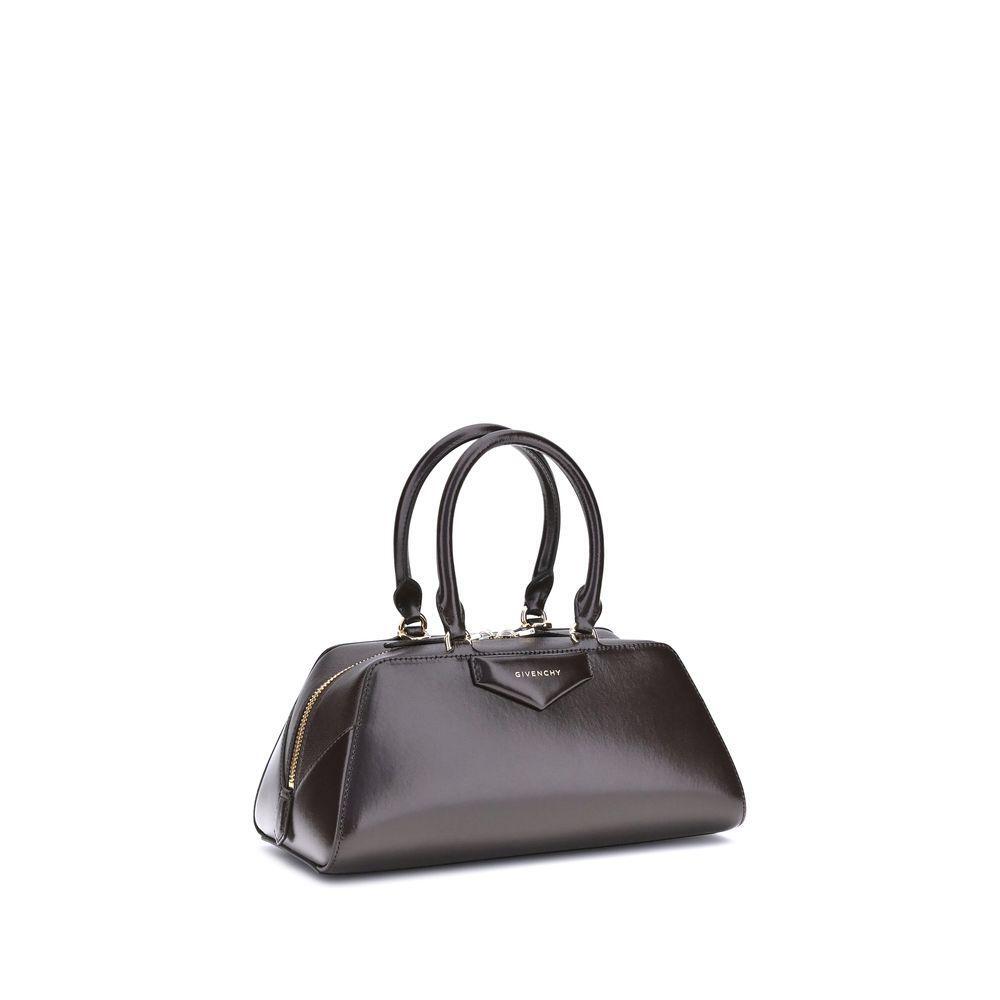 Front view with bag zipped and handles upright.