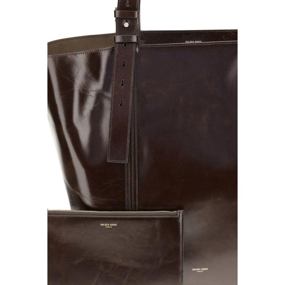 Front view with bag zipped and handles upright.