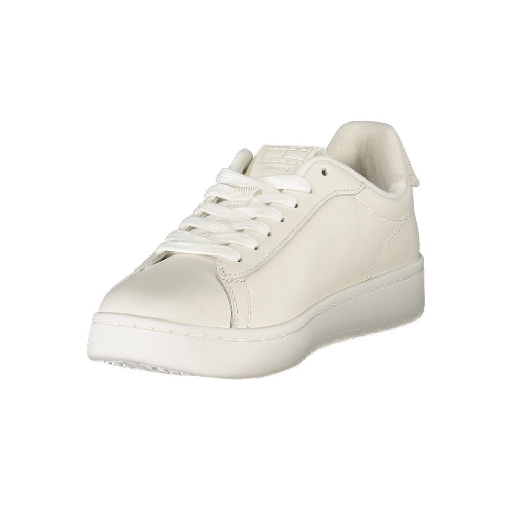 Tommy Hilfiger White Leather Women Sneaker with sporty design, featuring logo and customizable support, perfect for fashion-forward comfort.