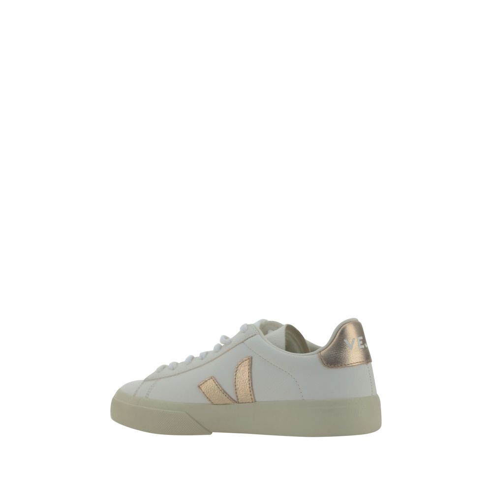 Veja White Calf Leather Bos Taurus Low Top Sneakers with contrasting panel and logo details, lace-up closure and rubber sole.