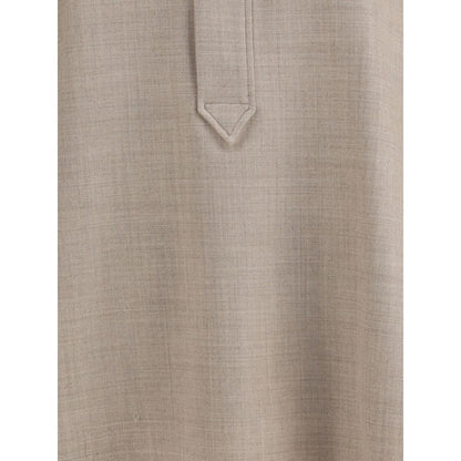 Close-up of True Royal Beige Wool Shirt fabric texture, showcasing versatile and elegant garment for colder seasons.