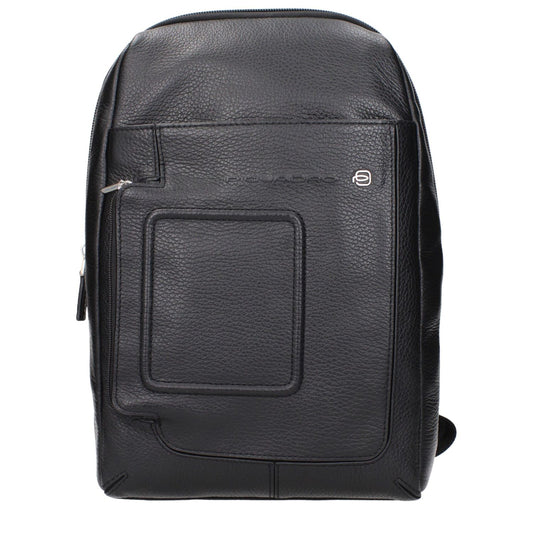 Piquadro Black Leather Crossbody Bag with front logo, adjustable straps, MPN CA4832VIN, code F84382, sleek design, perfect for daily use.