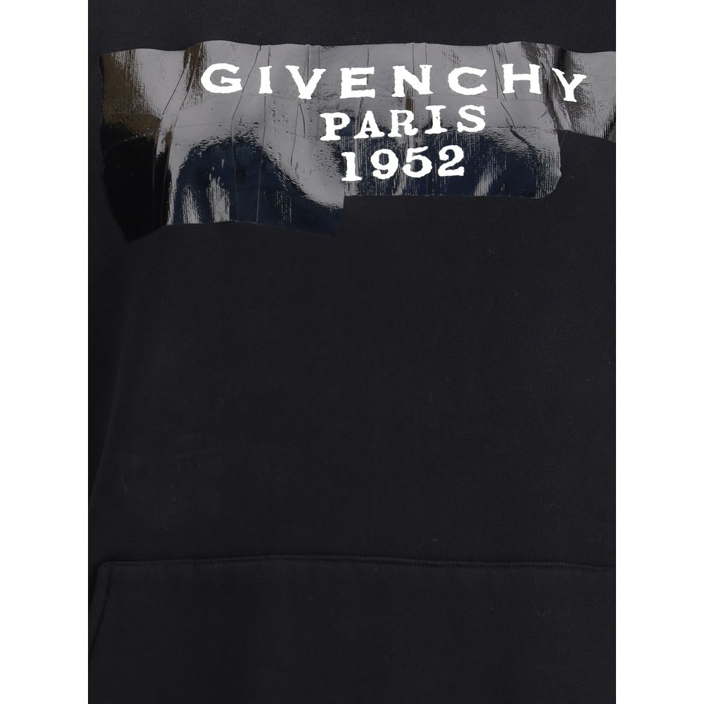 Close-up of the Givenchy Black Cotton Sweatshirt with 3D print logo on the front, showcasing its modern design and detailing.