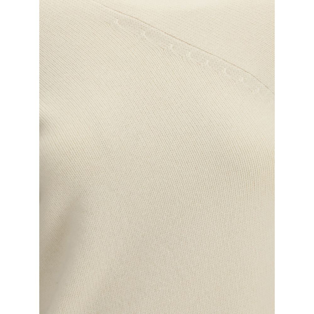 Close-up texture of Di Stavnitser White Cashmere Sweatshirt, highlighting luxurious wool and cashmere blend with asymmetrical seam detail.