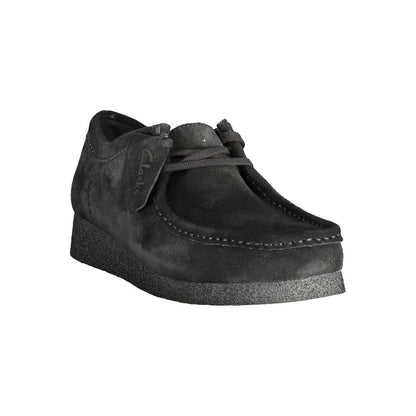 Clarks Black Leather Men Sneaker with suede finish and removable footbed, showcasing stylish lace-up design for streetwear fashion.