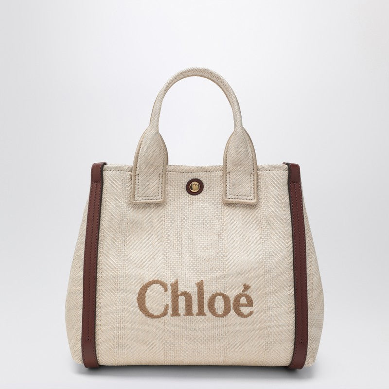 Front view with bag zipped and handles upright.