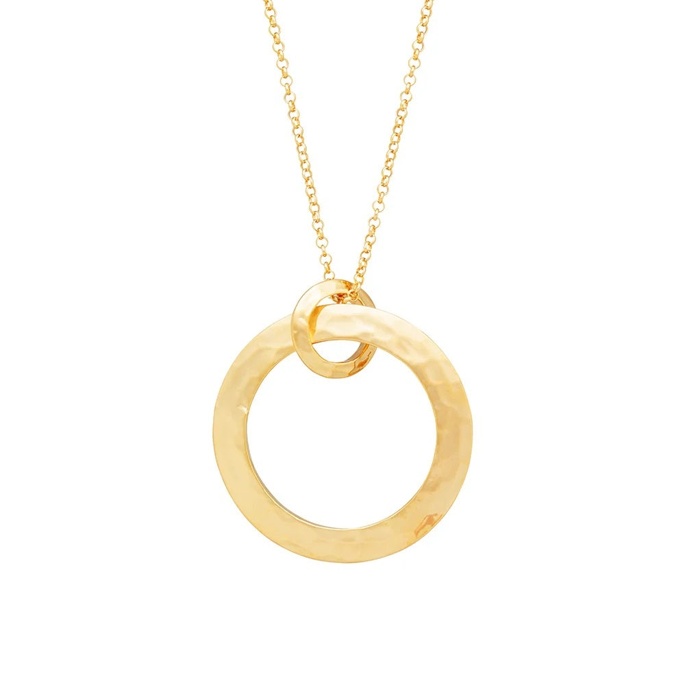 Alt Tag: Elegant gold necklace featuring a circular pendant, representing COLLANE RASPINI MOD. 12102, perfect for chic styling.