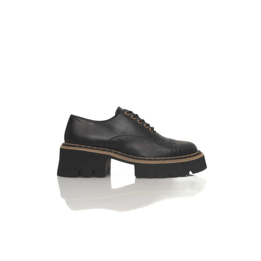 Cerruti 1881 Black Cowhide Women's Shoe displaying sophisticated design with cowhide leather, crafted in Turkey for luxury fashion.