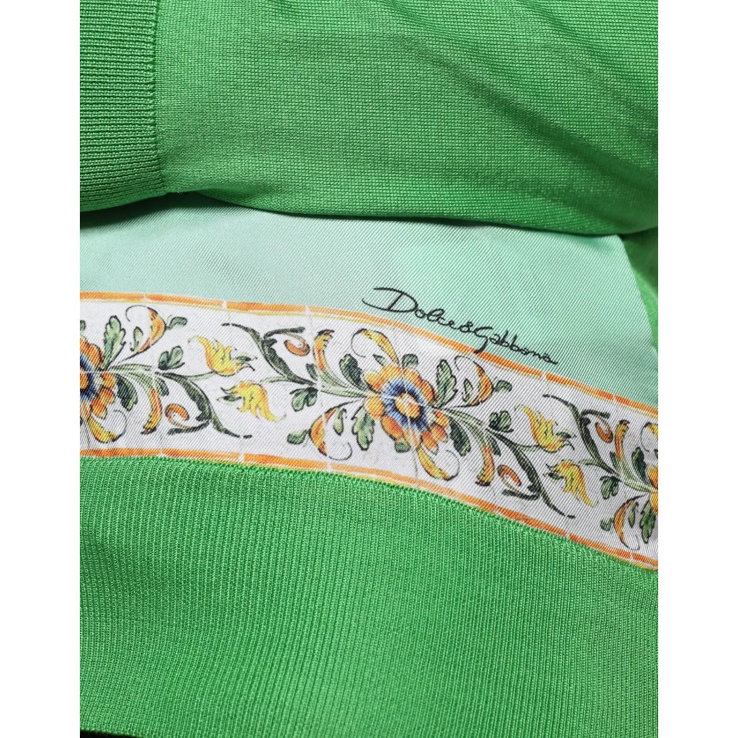 Dolce & Gabbana Green Lemon Print Pullover Silk Women Sweater with floral design detail.