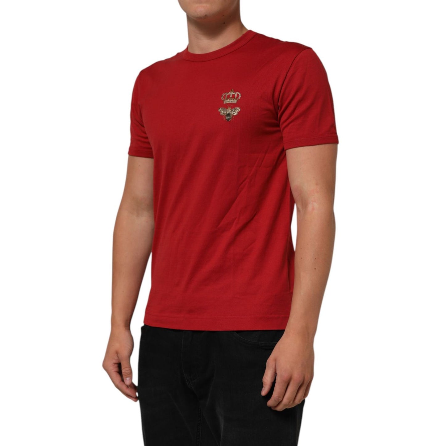 Dolce & Gabbana Red Crown Bee Cotton Short Sleeve T-shirt on mannequin, showcasing regal motif and crew neck design.