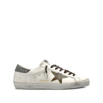 Golden Goose Super-Star in nappa leather with leather star and leather heel tab sneaker with contrasting heel and star patch.