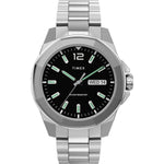TIMEX Mod. ESSEX AVENUE wristwatch with stainless steel bracelet, day and date function, 44mm case, and water resistance up to 5 ATM.